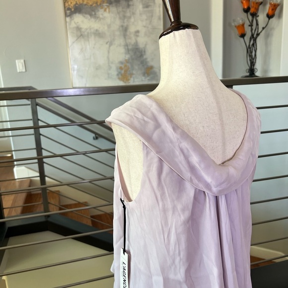 L’AGENCE Scoop Neck Sleeveless Blouse in pretty Lavender - Picture 9 of 15